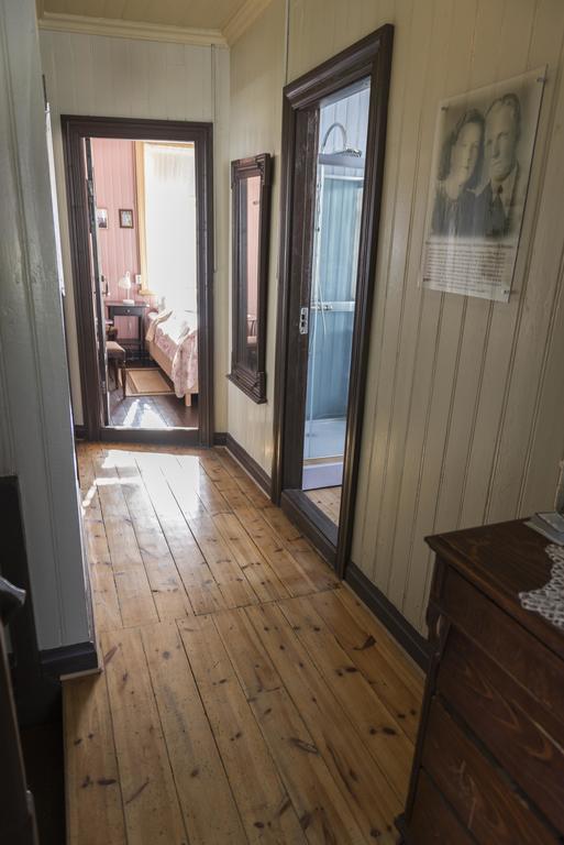 Einarshusid Guesthouse Bolungarvík Екстериор снимка